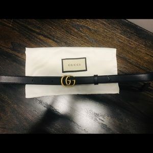 Authentic Gucci belt w/duster bag!